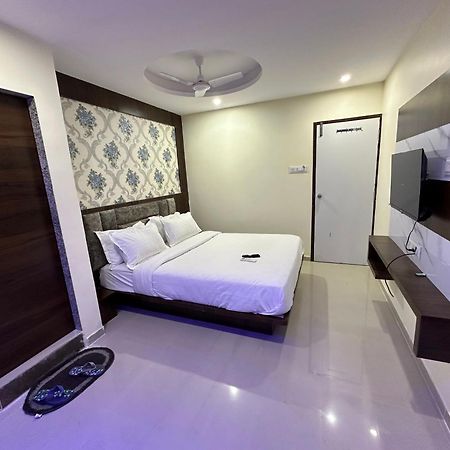Hotel Golden View Vadodara Ngoại thất bức ảnh
