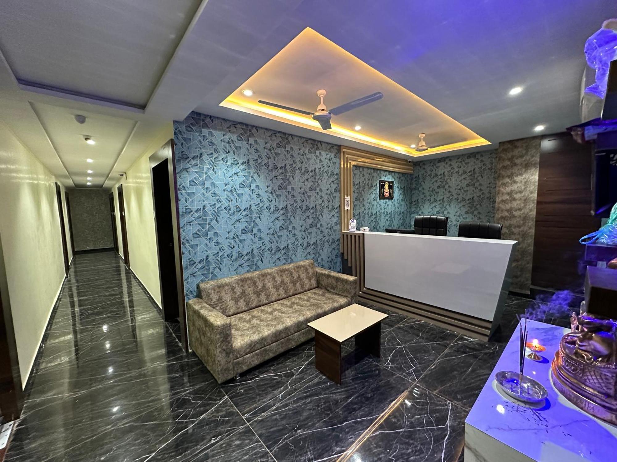 Hotel Golden View Vadodara Ngoại thất bức ảnh